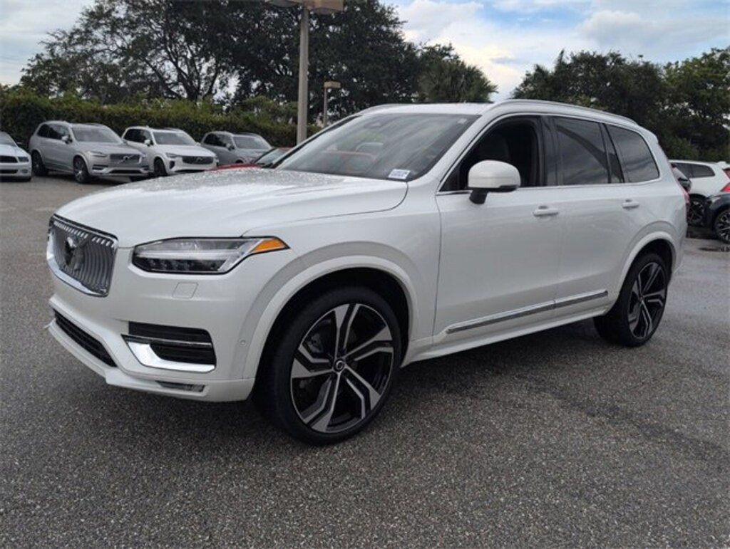 Used 2024 Volvo XC90 Ultimate Bright Theme