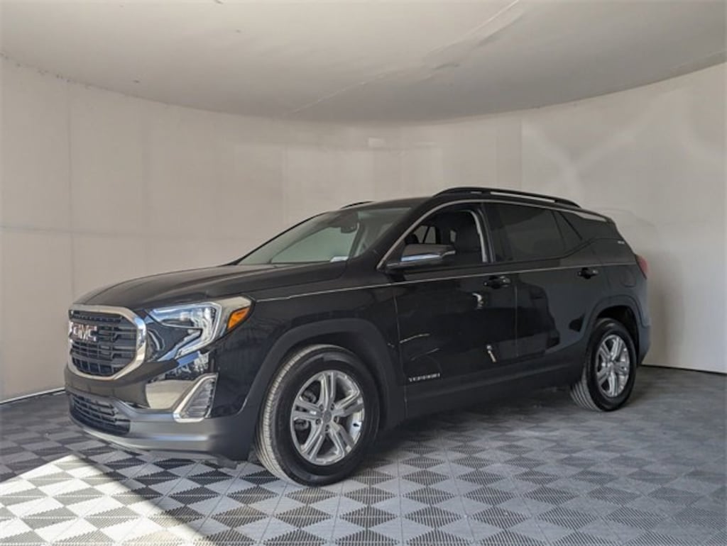 Used 2020 GMC Terrain SLE SUV