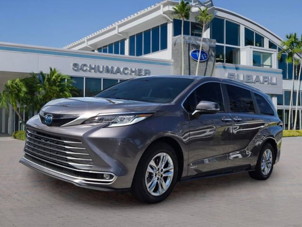 Used 2021 Toyota Sienna Platinum Minivan