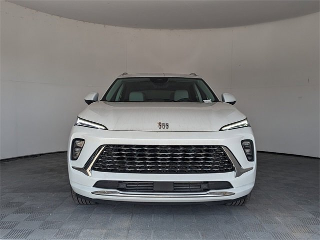 2025 Buick Envision Avenir photo 2