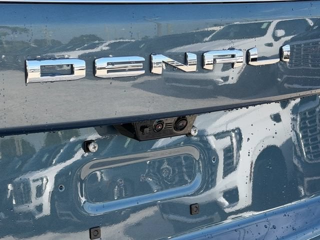 2026 GMC Yukon Denali - Photo 9