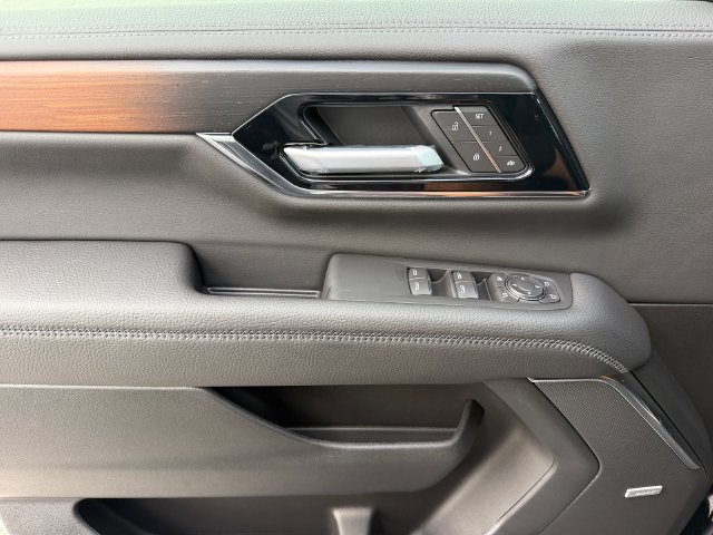 2027 GMC Yukon XL Denali - Photo 26