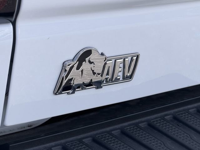 2026 GMC Sierra 1500 AT4X - Photo 11