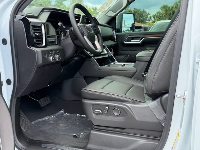 2026 GMC Sierra 2500HD Denali - Photo 13