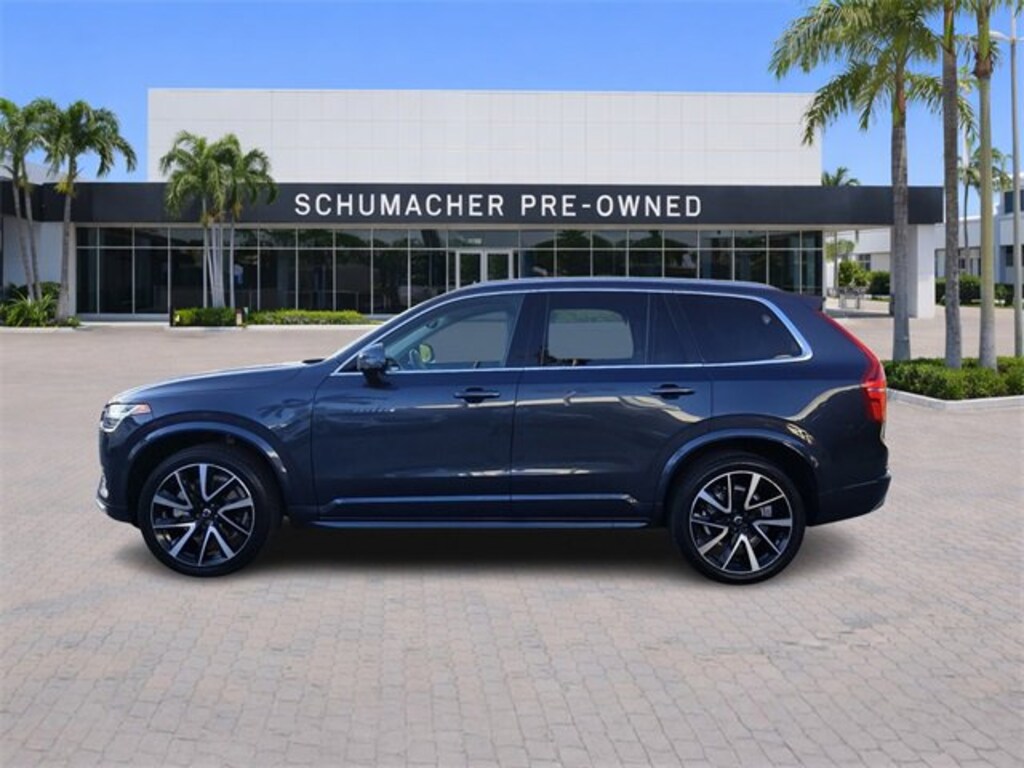 Used 2022 Volvo XC90 Momentum