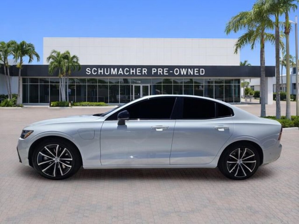 Used 2023 Volvo S60 Recharge Plug-In Hybr Plus Dark Theme