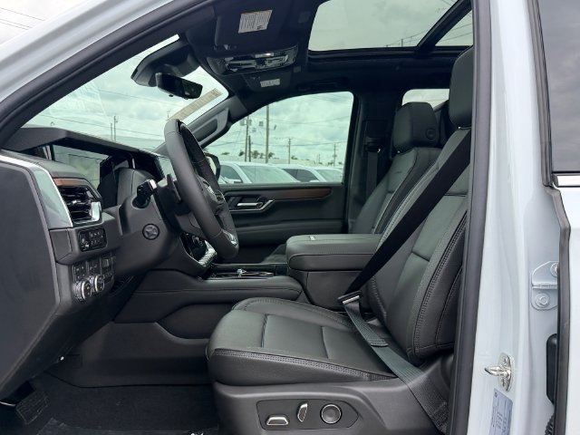 2027 GMC Yukon XL Denali - Photo 10