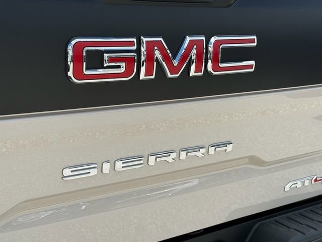 2026 GMC Sierra 1500 AT4X - Photo 10