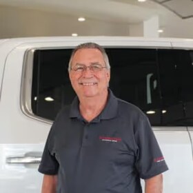 Staff member Robert Jenkins from ID_82b7ae