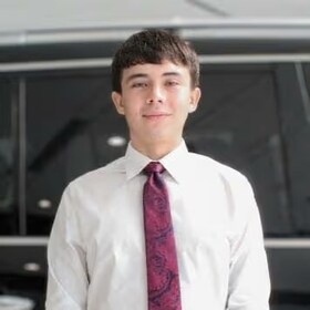 Staff member Juan Morales from ID_dc2c6d