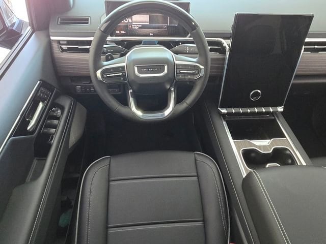 2025 GMC Sierra EV Denali - Photo 8