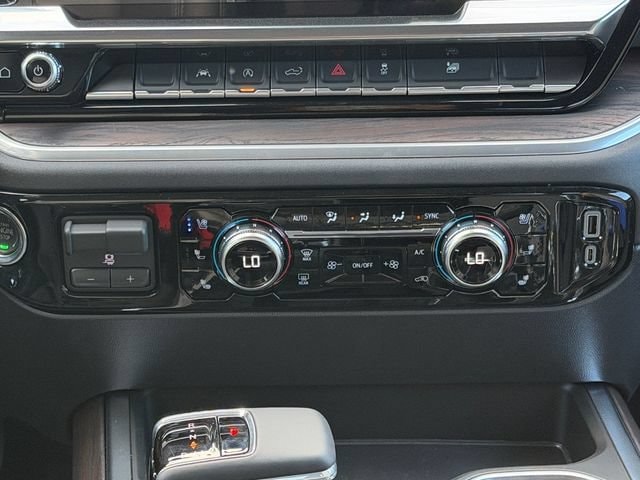 2026 GMC Sierra 1500 SLT - Photo 18