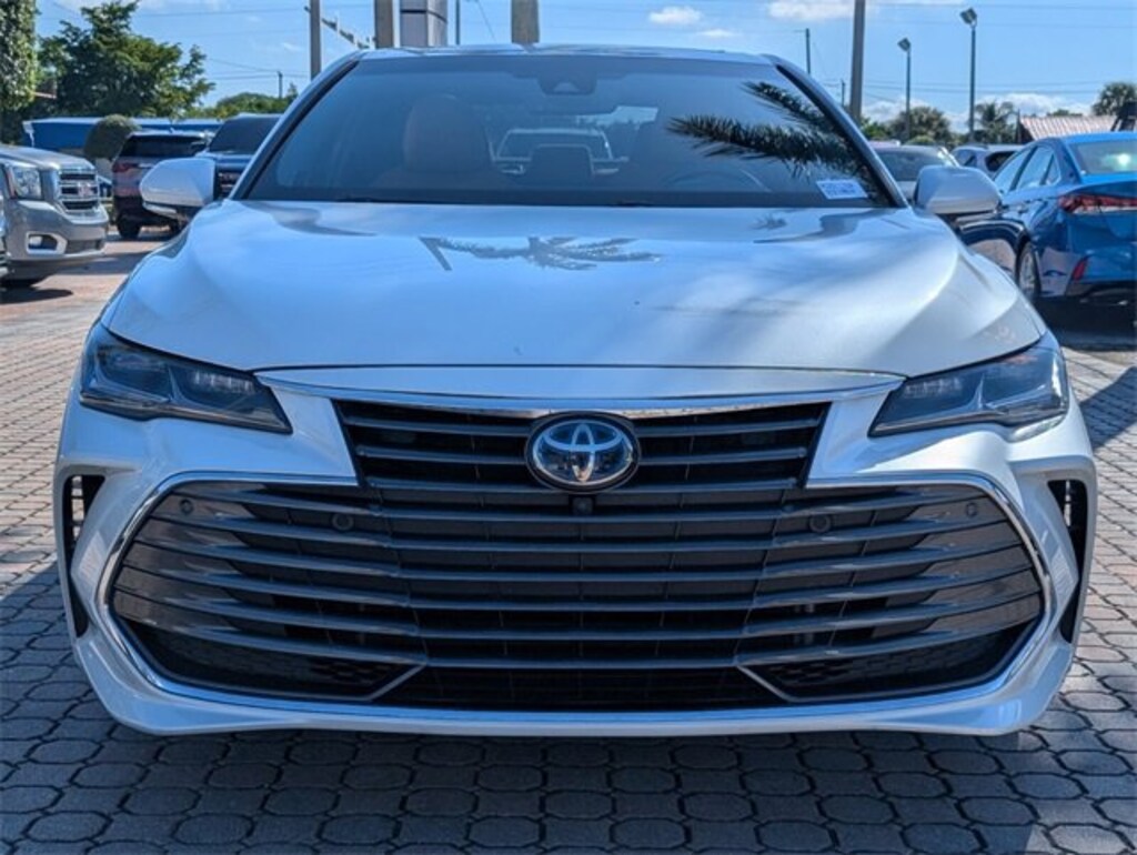 Used 2019 Toyota Avalon Hybrid Limited