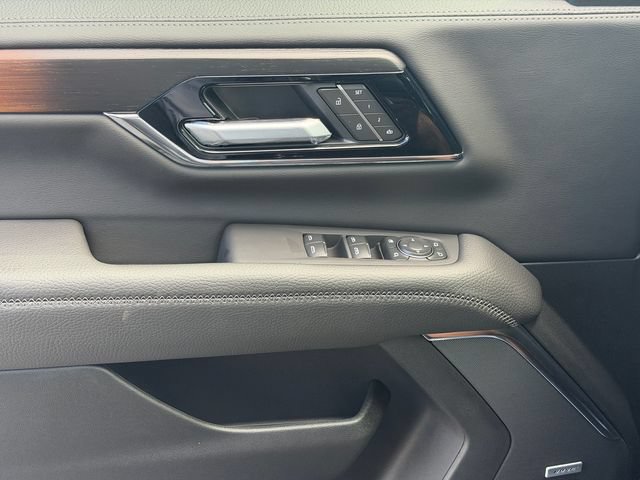 2026 GMC Yukon Denali - Photo 26