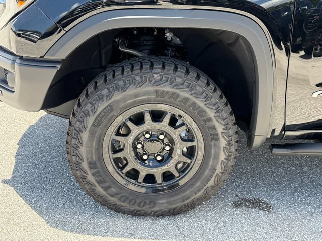 2026 GMC Sierra 1500 AT4X - Photo 12
