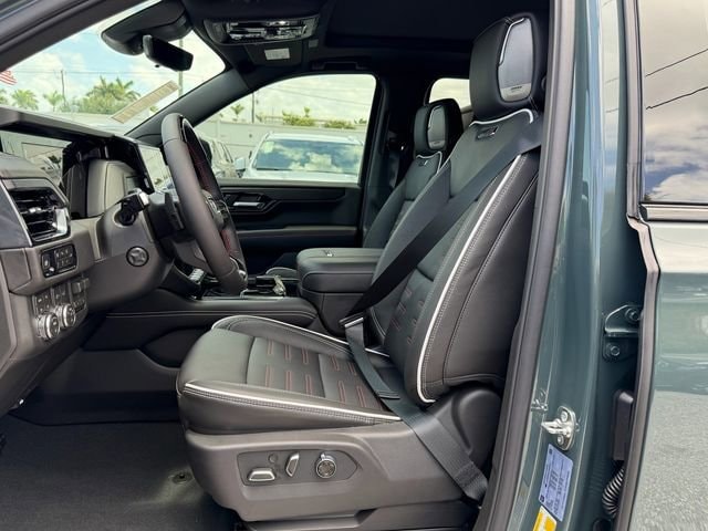 2026 GMC Savana Cargo Work Van - Photo 13