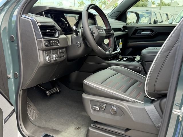 2026 GMC Savana Cargo Work Van - Photo 14