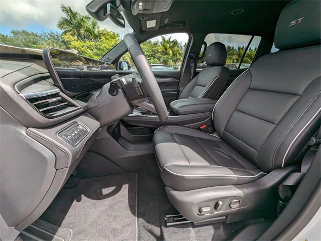 2025 Buick Enclave Sport Touring's photo