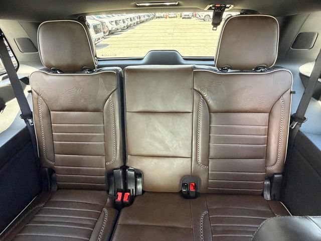 2026 GMC Yukon Denali Ultimate - Photo 15