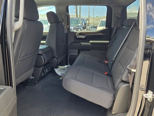 2026 GMC Sierra 1500 SLE - Photo 17
