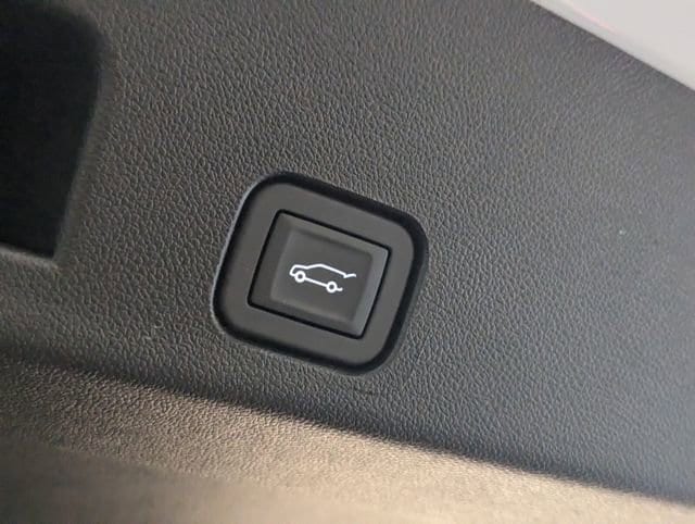 2026 GMC Acadia Elevation - Photo 17