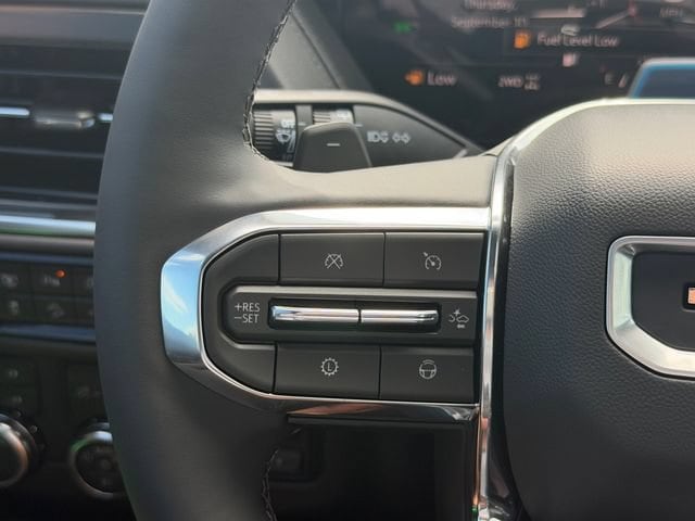 2026 GMC Yukon Denali - Photo 24
