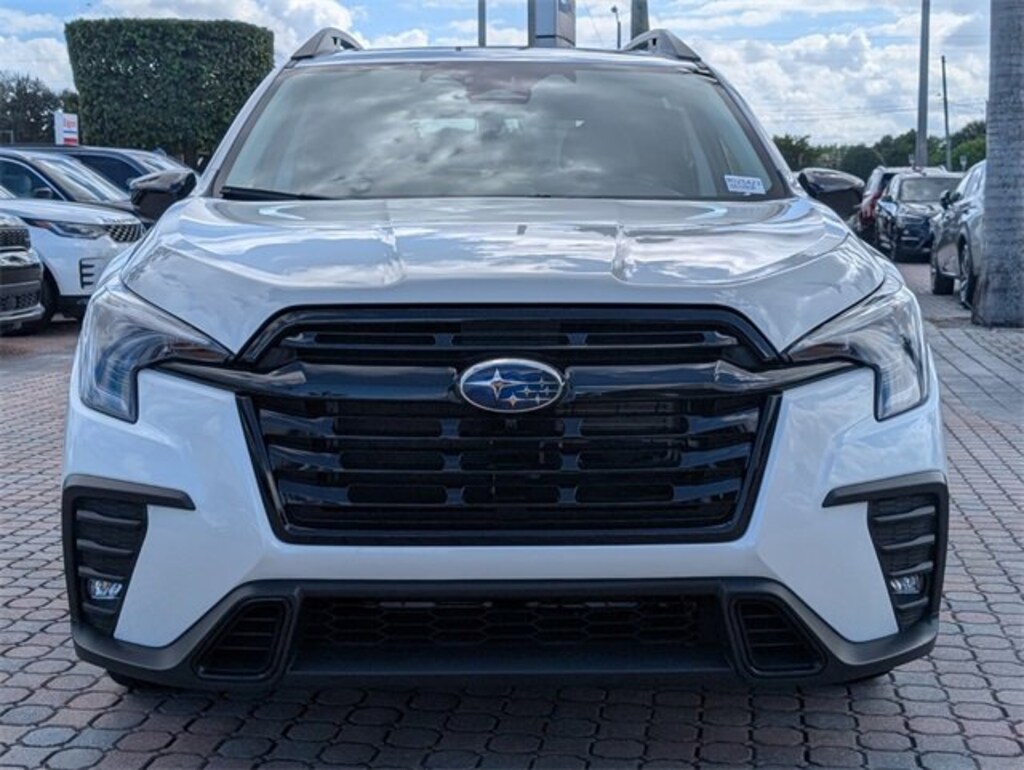 Used 2025 Subaru Ascent Onyx Edition Touring