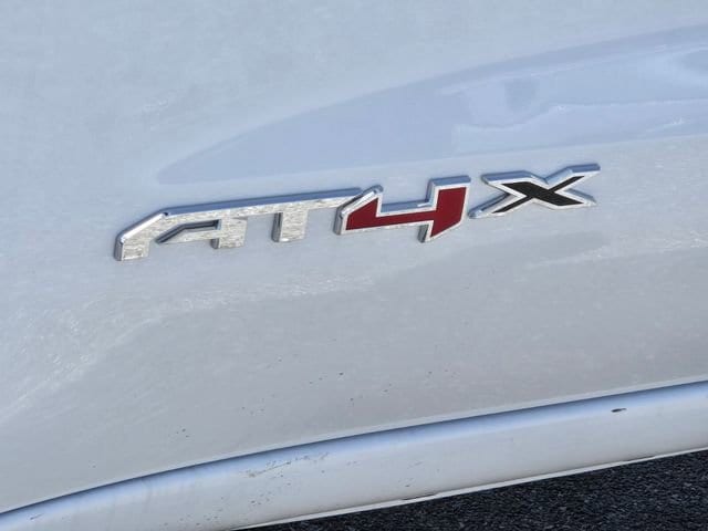 2026 GMC Sierra 1500 AT4X - Photo 13