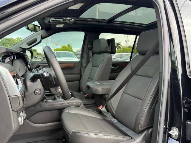 2027 GMC Yukon XL Denali - Photo 9