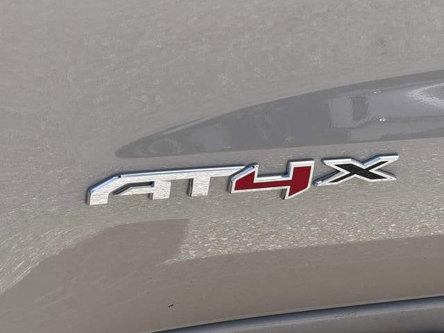 2026 GMC Sierra 1500 AT4X - Photo 15