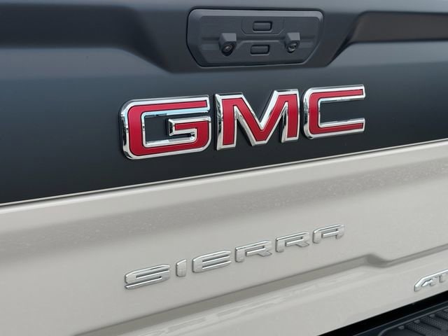 2026 GMC Sierra 2500HD AT4X - Photo 10