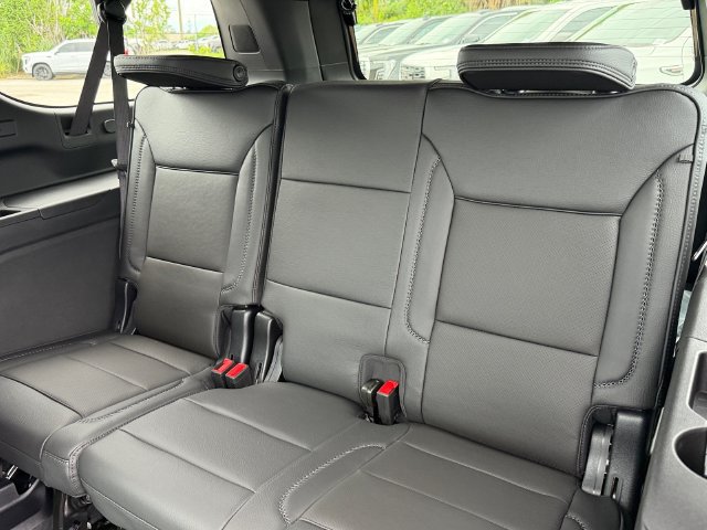 2027 GMC Yukon XL Denali - Photo 12