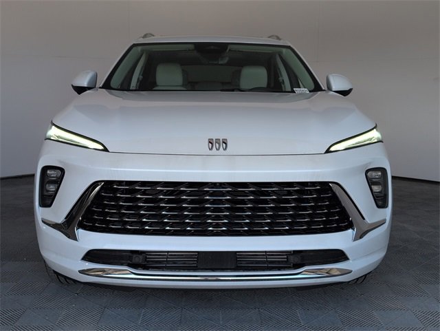 2025 Buick Envision Avenir photo 3