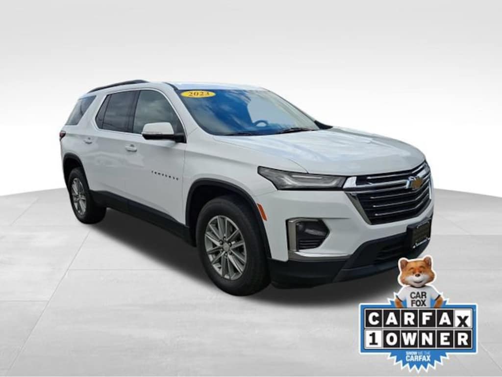 Used 2023 Chevrolet Traverse LT Cloth SUV