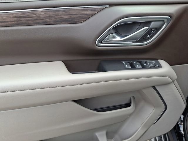 2021 Chevrolet Suburban LS - Photo 23