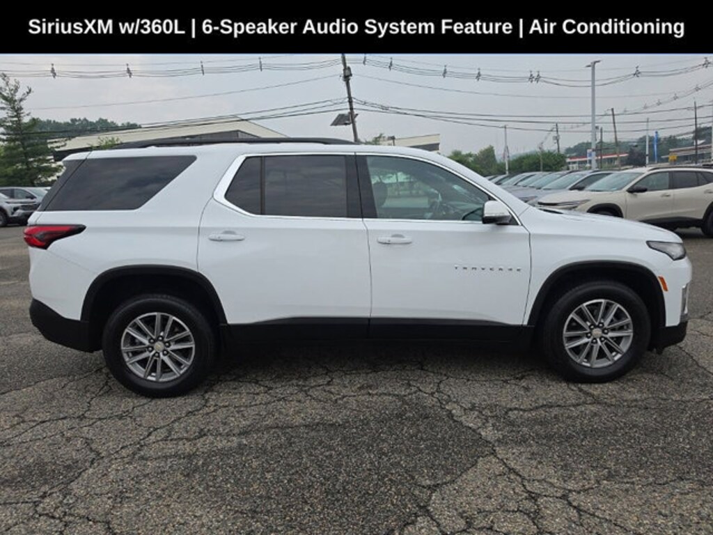 Used 2023 Chevrolet Traverse LT Cloth SUV