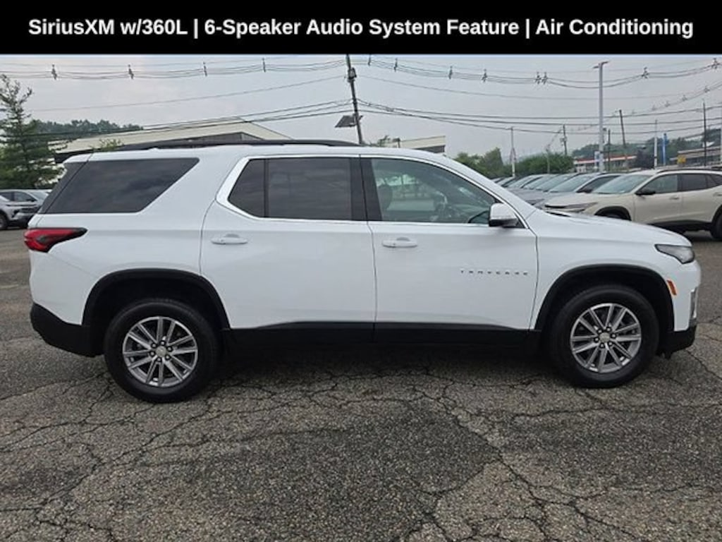 Used 2023 Chevrolet Traverse LT Cloth SUV