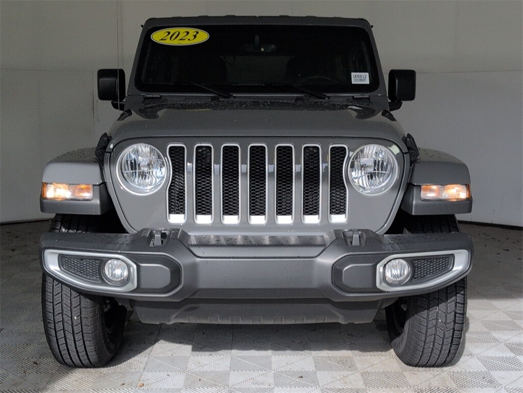 2023 Jeep Wrangler Sahara photo 3