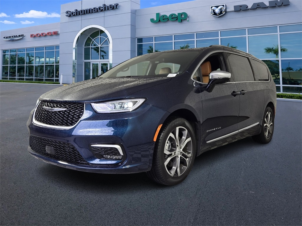 New 2025 Chrysler Pacifica Pinnacle Passenger Van