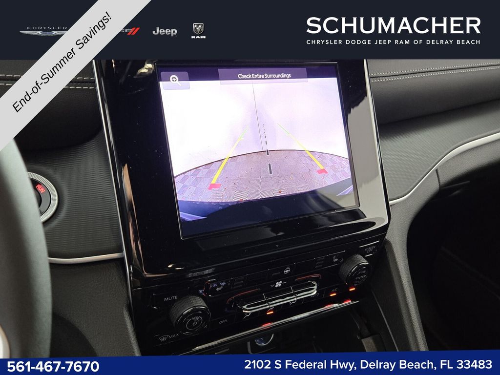 2025 Jeep Grand Cherokee L Laredo - Photo 11