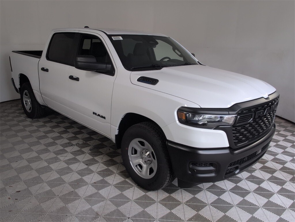 2025 Ram 1500 Tradesman photo 2