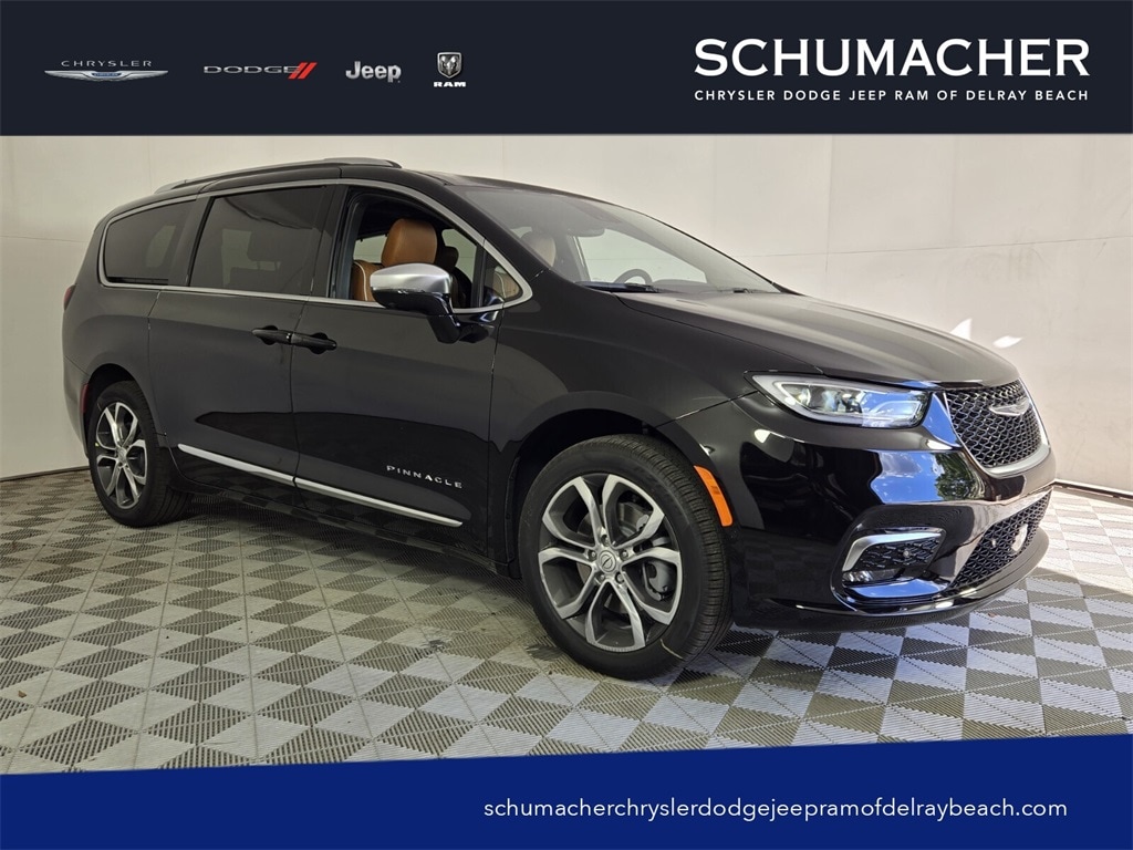 2026 Chrysler Pacifica Pinnacle's photo
