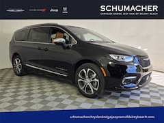 2026 Chrysler Pacifica Pinnacle Passenger Van