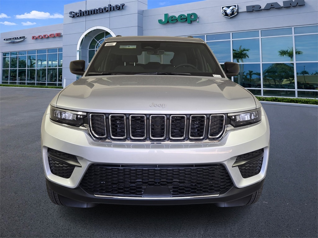 New 2025 Jeep Grand Cherokee Laredo X Sport Utility