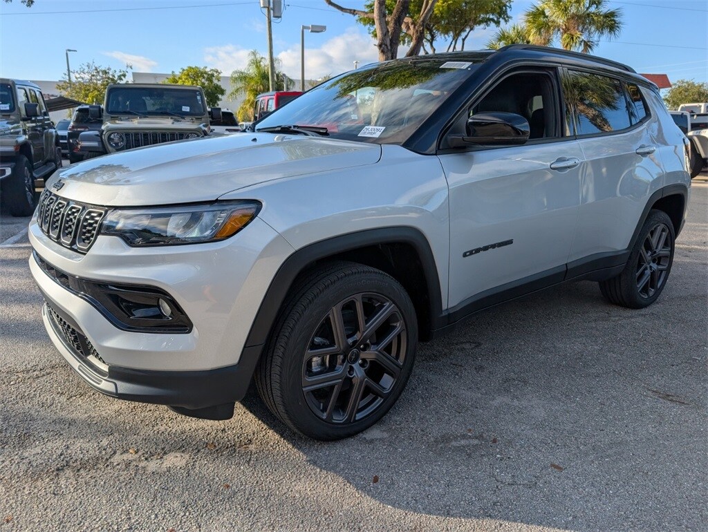 2026 Jeep Compass Limited Altitude photo 4