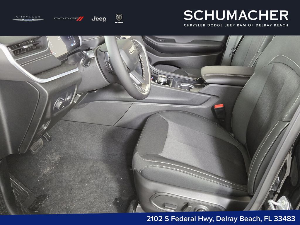 2025 Jeep Grand Cherokee L Laredo - Photo 6