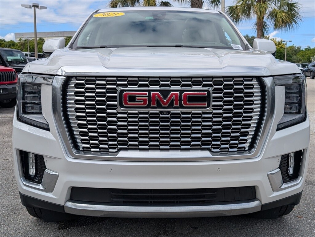 2021 Gmc Yukon XL Denali photo 3