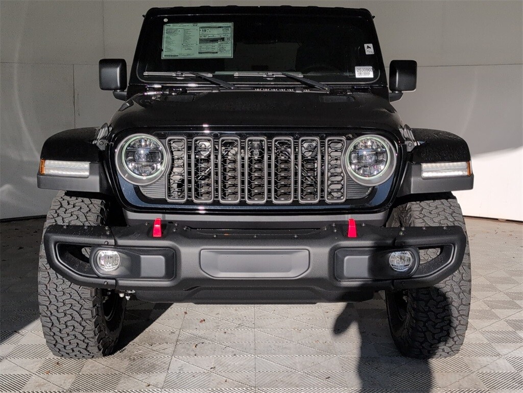 2025 Jeep Wrangler Two-Door Rubicon X photo 3