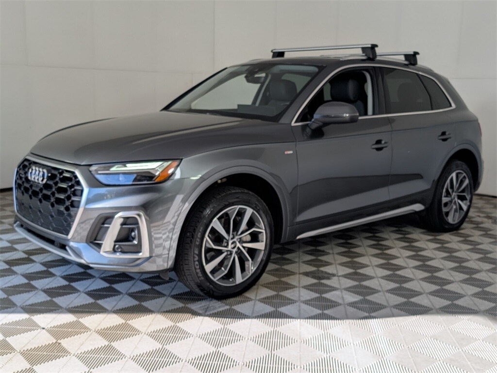 2024 Audi Q5 45 S line Premium photo 3