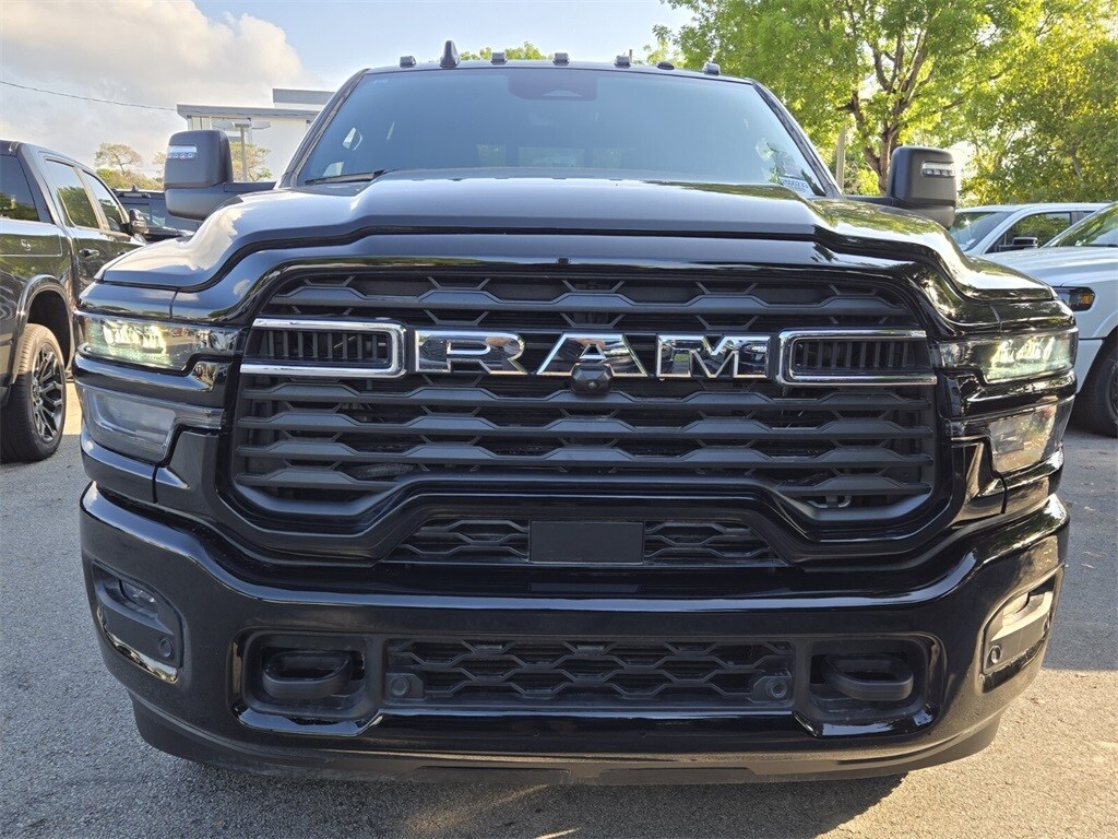 2025 Ram 2500 Big Horn photo 3